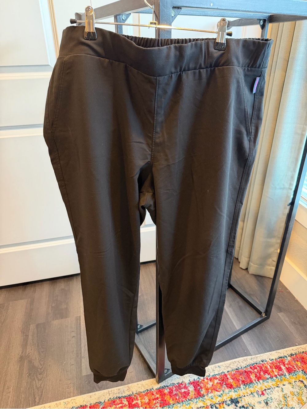 Women’s Black Jogger Scrub Pants